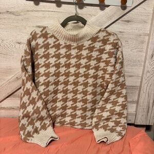 Houndstooth Sweater • Pink Rose